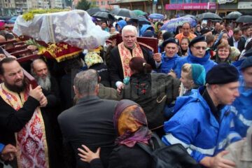 Pelerinajul de Sânziene a adunat circa 10.000 de oameni pe străzile Sucevei