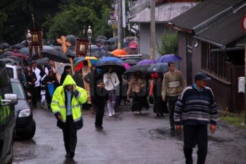 Pelerinajul de Sânziene a adunat circa 10.000 de oameni pe străzile Sucevei