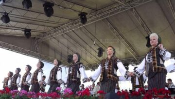 Prima zi a Zilelor Sucevei a fost dedicată muzicii și dansurilor populare