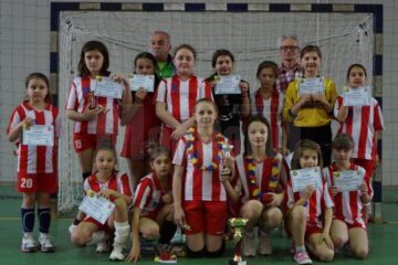 Echipa de minihandbal fete a LPS Suceava vrea un rezultat cât mai bun la Târgu Mureș