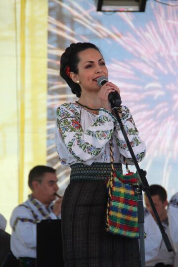 Prima zi a Zilelor Sucevei a fost dedicată muzicii și dansurilor populare