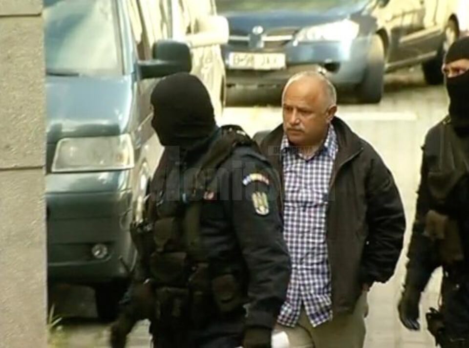 “Să fii iubit, domnule ministru! Mitică Dîmbu sunt!”
