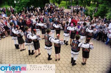 Ziua Internațională a iei românești a fost marcată cu succes și la Vatra Dornei. Foto: Flav POP