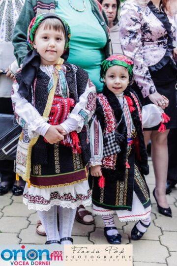 Ziua Internațională a iei românești a fost marcată cu succes și la Vatra Dornei. Foto: Flav POP