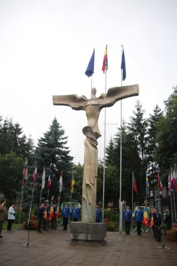 Ceremonial militar și jurăminte de credință în fața drapelului național