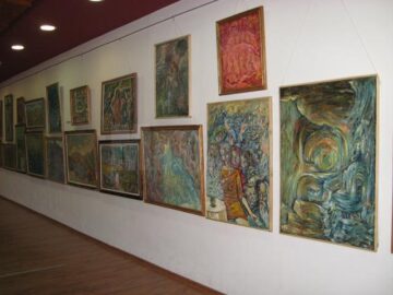 Expoziția de pictură, grafică, sculptură și artă decorativă „11 + 1 Elegii” poate fi vizitată până la finele săptămânii