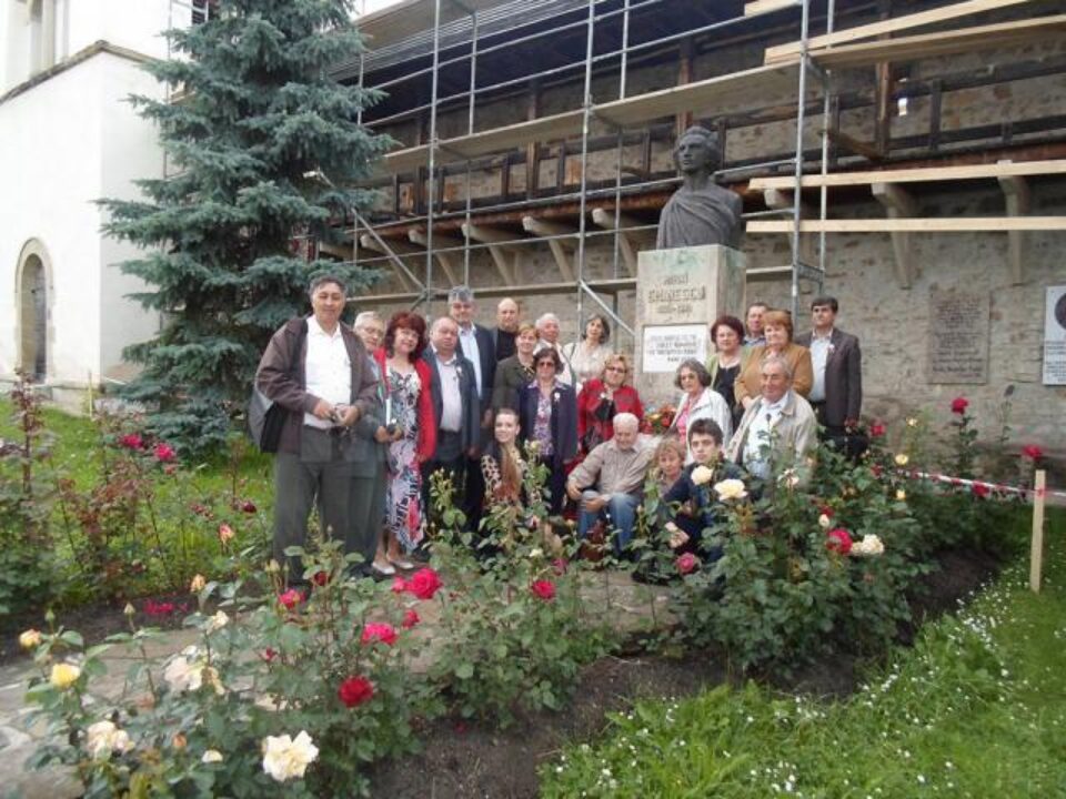 Excursia la Putna a fost un fericit prilej de comuniune spirituală în solemnitatea sfintelor lăcașe mănăstirești