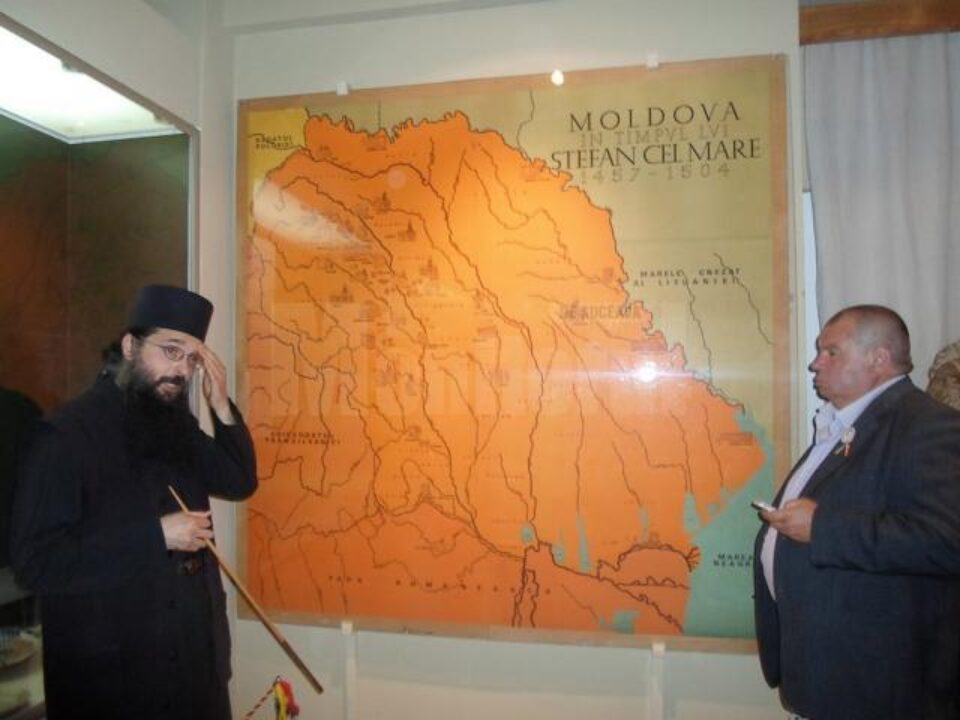 Excursia la Putna a fost un fericit prilej de comuniune spirituală în solemnitatea sfintelor lăcașe mănăstirești