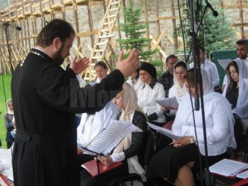 Răspunsurile la Sfânta Liturghie au fost date de Corala patriarhală