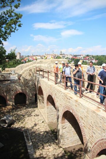 Cetatea de Scaun a Sucevei va deveni, în patru luni, spațiu muzeal și de promenadă