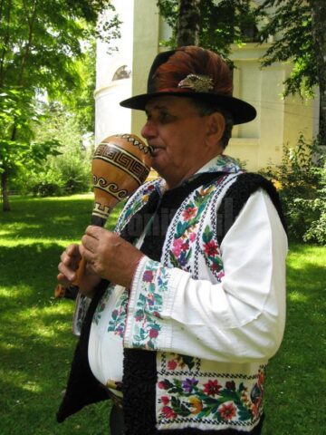 Nea Ghiță este membru al Academiei Artelor Tradiționale din România