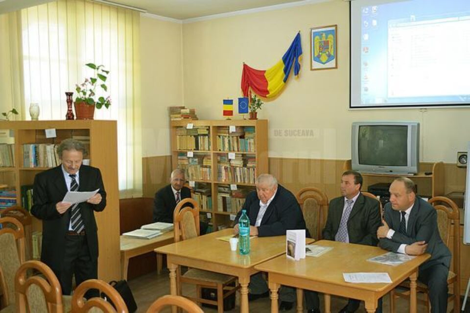 50 de ani de învățământ liceal în orașul Liteni