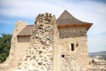 Cetatea de Scaun a Sucevei va deveni, în patru luni, spațiu muzeal și de promenadă