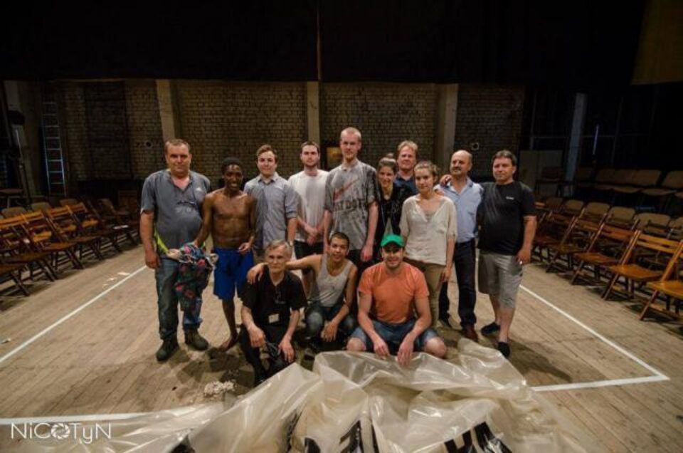 „Crima” pusă în scenă de englezi, la Festivalul Internațional al Școlilor de Teatru Suceava, i-a amuțit pe spectatori