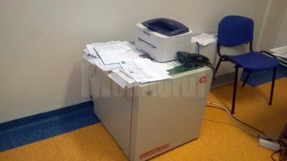 Etuvele din cabinetele Ambulatoriului de la spital nu au fost folosite niciodată.