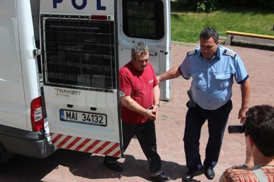 Închis la Penitenciarul Botoșani, rădăuțeanul Vasile Lavric (56 de ani) a intrat de ieri în greva foamei Închis la Penitenciarul Botoșani, rădăuțeanul Vasile Lavric (56 de ani) a intrat de ieri în greva foamei