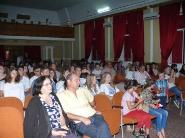 Falticeni Folk spectatori