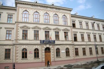 Concurența cea mai mare a fost la matematică-informatică, bilingv engleză, a Colegiului „Ștefan cel Mare”, unde ultimul elev admis are media 9,61