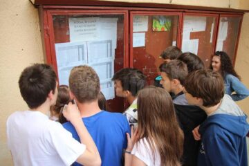 Admiterea în liceu se va face, din 2015, cu medie de minim 5