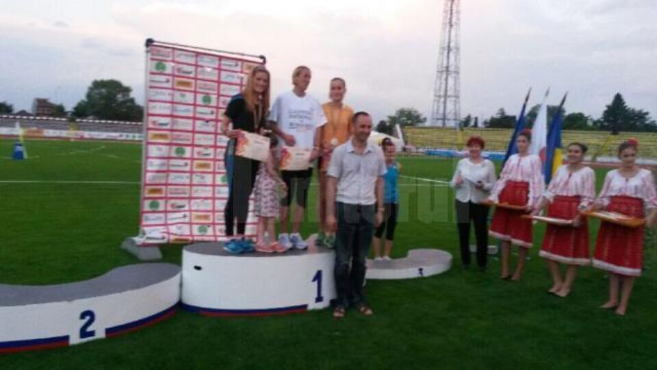 Cristina și Silviu Casandra au fost premiați pentru cel de-al 11-lea titlu național cucerit de sportiva suceveană Cristina și Silviu Casandra au fost premiați pentru cel de-al 11-lea titlu național cucerit de sportiva suceveană
