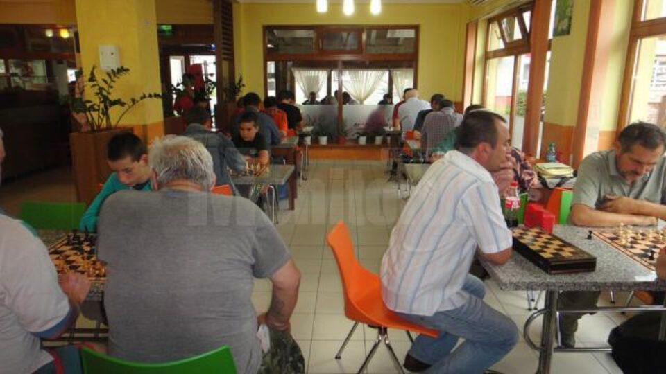 Concursul open „Șah pentru Rădăuți” a reușit să adune, la finele săptămânii trecute, aproape 40 de iubitori ai „sportului minții”