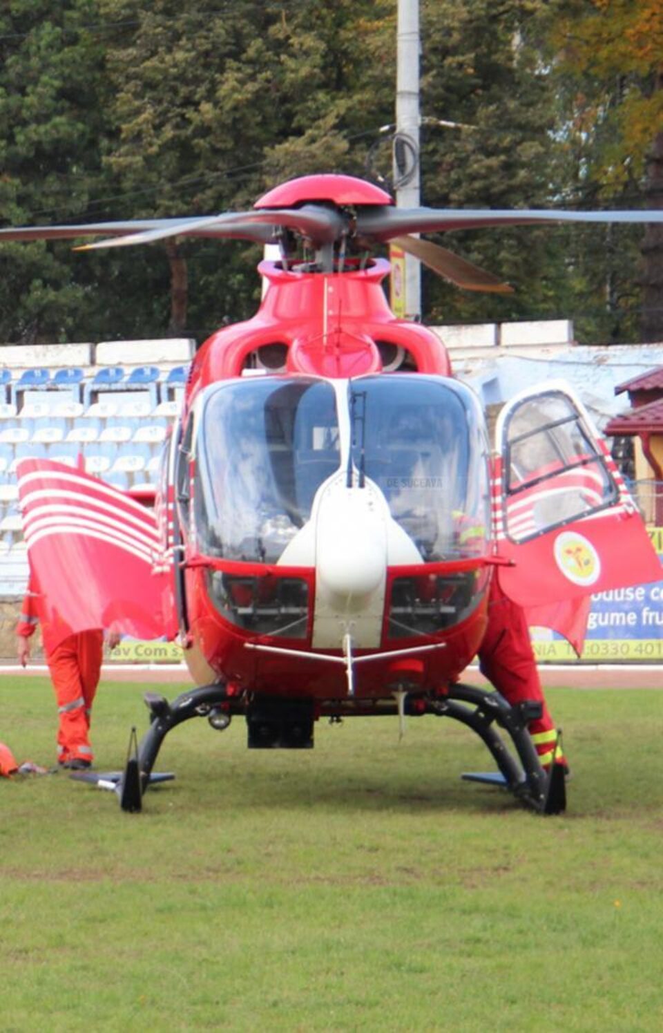 Copilul a fost transportat în județul vecin cu un elicopter
