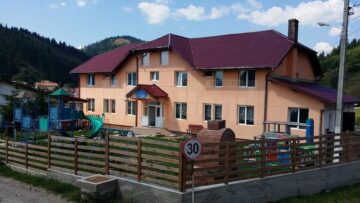 Centrul „Visătorii” are grijă de frați din mai multe familii