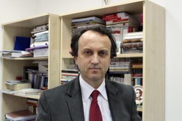 Prof. univ. dr. Mircea Diaconu: „Pentru aceste programe nu se mai organizează admitere, ele nu se mai găsesc în oferta universității”