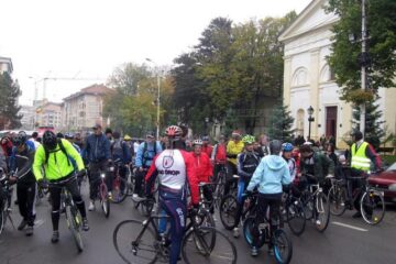 Bicicliștii suceveni vor să anunțe că sunt și ei în traficul din municipiul Suceava