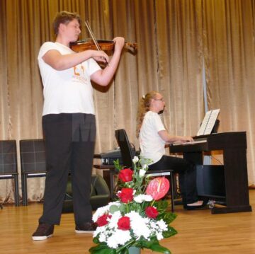 O parte dintre instrumentiștii de la masterclass-ul “Muzica la altitudine” de la Poiana Stampei vor concerta la Ateneul Român