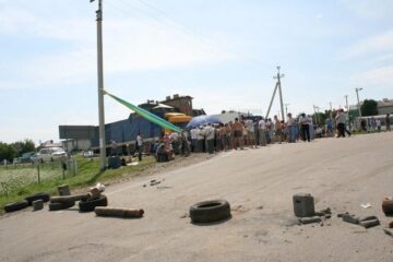 Baricada de la intrarea în Cernăuți