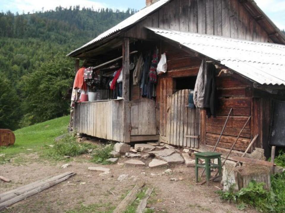 Locuința temporară în care a fost găsită bătrâna