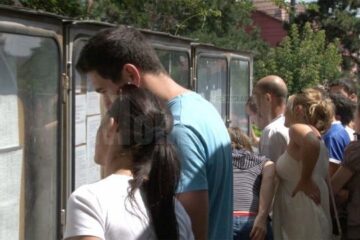 Zeci de candidați care vor o carieră didactică au fost de nota 10 la inspecția de la titularizare, însă mediocri la examenul scris