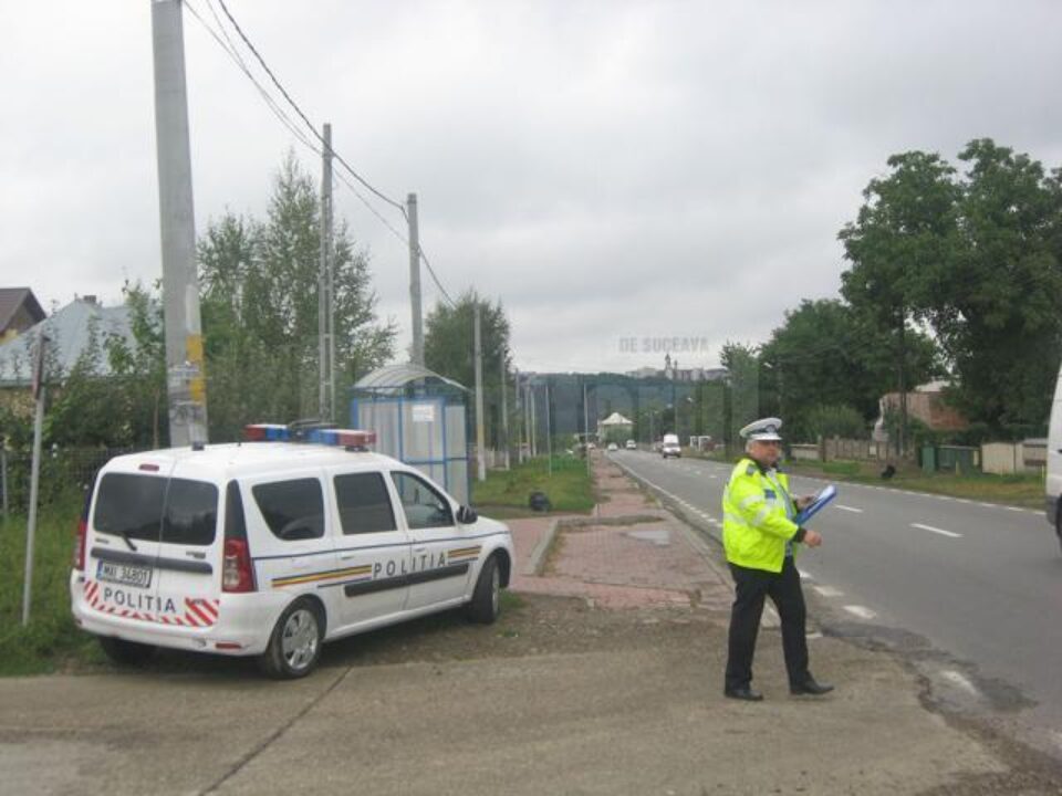 Dintre cele 25 de permise de conducere reținute, 14 au fost pentru depășirea limitei de viteză Dintre cele 25 de permise de conducere reținute, 14 au fost pentru depășirea limitei de viteză