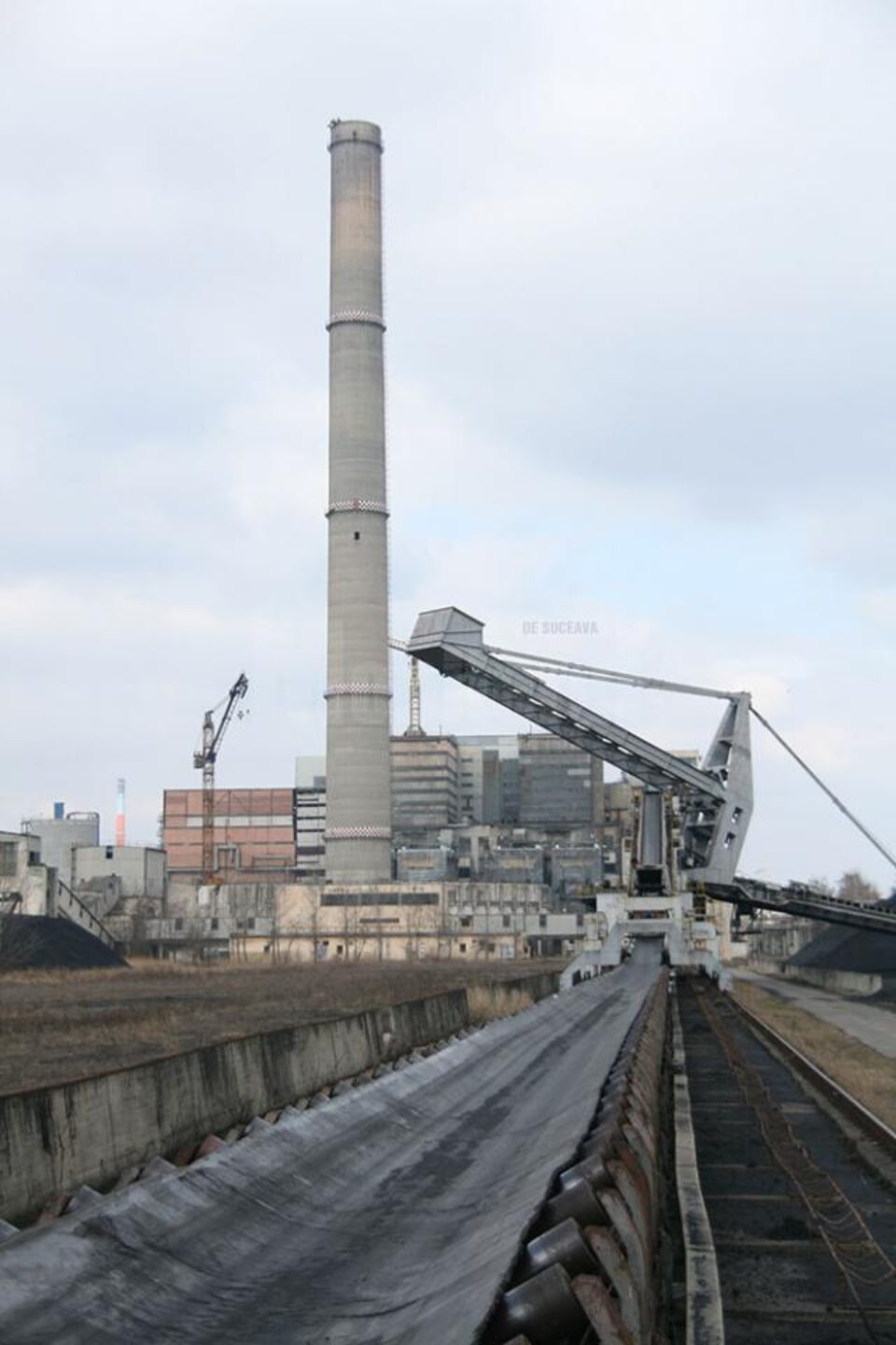 SC Termica SA, a fost amenințat cu sistarea furnizării energiei electrice de către E.ON, din cauza unei datorii de 1,94 milioane de euro pe care o are la compania de electricitate SC Termica SA, a fost amenințat cu sistarea furnizării energiei electrice de către E.ON, din cauza unei datorii de 1,94 milioane de euro pe care o are la compania de electricitate