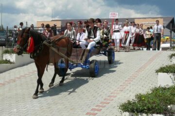 Festivalul Național „Fiii Satului. Tradiții de pe Valea Dornelor”, la Poiana Stampei