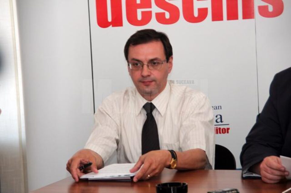 Directorul executiv al Agenției pentru Plăți și Intervenții în Agricultură (APIA) Suceava, Eugen Mogoș, a revenit miercuri la conducerea instituției Directorul executiv al Agenției pentru Plăți și Intervenții în Agricultură (APIA) Suceava, Eugen Mogoș, a revenit miercuri la conducerea instituției