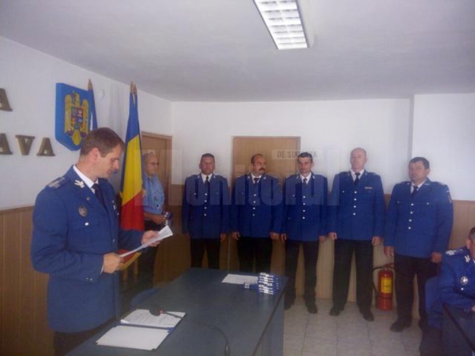 60 de jandarmi au fost înaintați ieri în grad, la îndeplinirea termenului