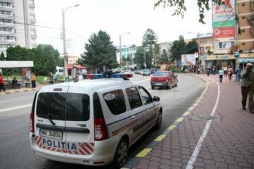 O acțiune a poliției rutiere desfășurată pe raza județului, în zona trecerilor de pietoni, s-a soldat într-o singură zi cu nu mai puțin de 166 de amenzi