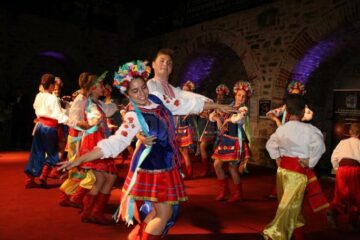 Lasere, flăcări și fulgere, la festivitatea de deschidere a Olimpiadei Internaționale de Astronomie și Astrofizică de la Suceava