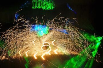 Lasere, flăcări și fulgere, la festivitatea de deschidere a Olimpiadei Internaționale de Astronomie și Astrofizică de la Suceava