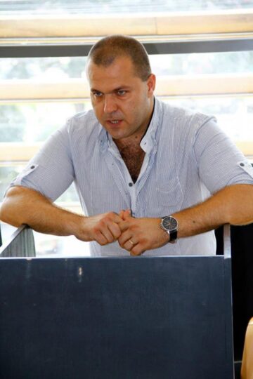 Medicul-scriitor Florin Haidamac și-a lansat cartea „Jack Vindecătorul”. Foto: Ovidiu DONISA