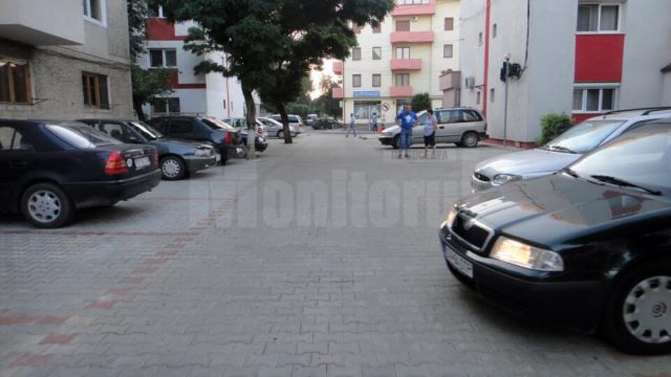 Administrația locală a reușit să amenajeze parcări moderne în cartierele Obor și Mihai Viteazul