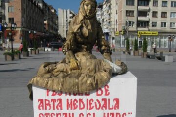 Festivalul de artă medievală va fi promovat în Suceava cu ajutorul unor statui vii