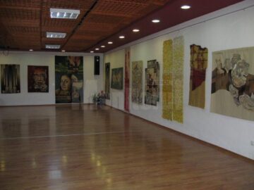 Expoziția „Clasic și modern - tehnici ale tapiseriei parietale”