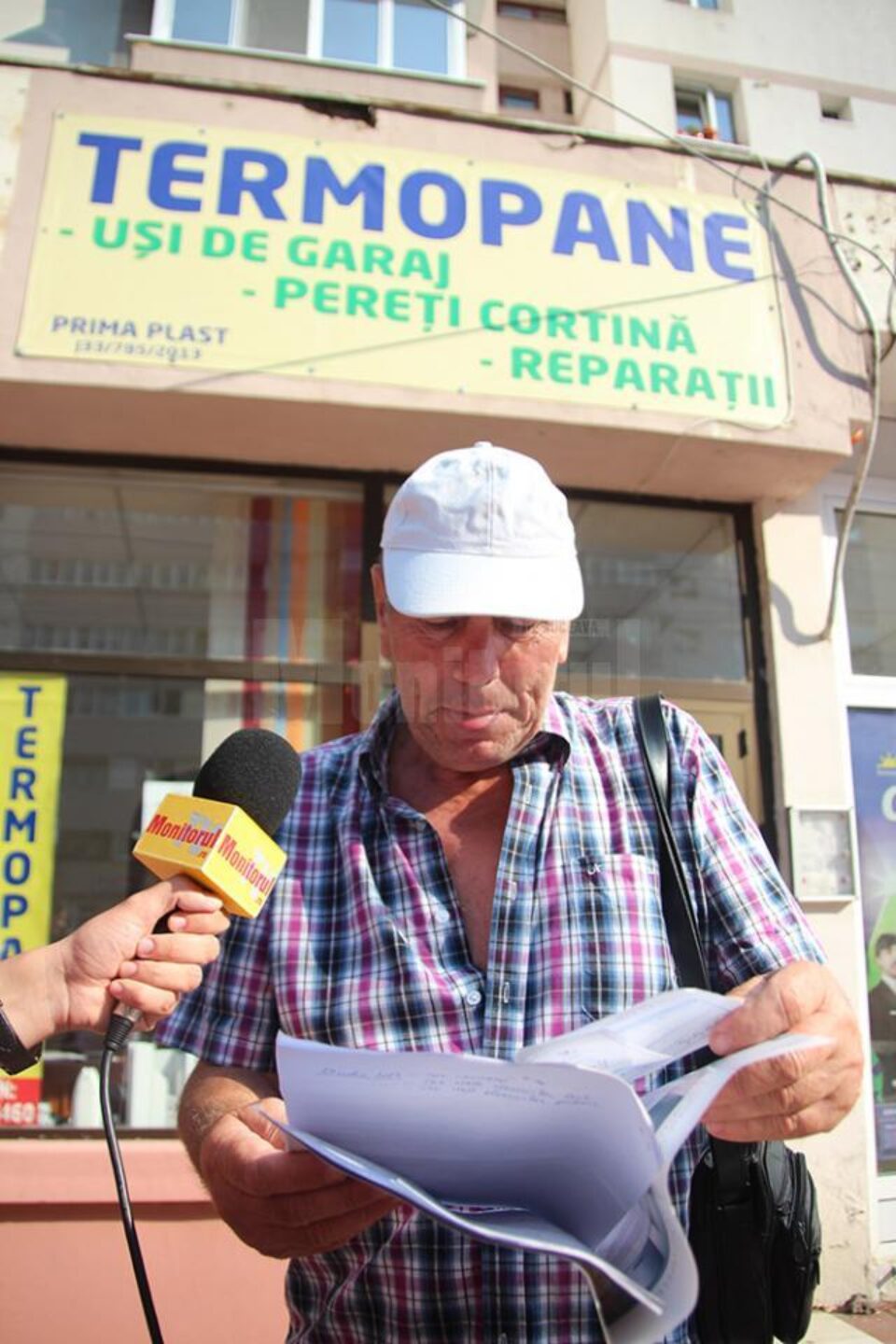 Oamenii sunt revoltați că au plătit sume în avans și sunt pur și simplu sfidați