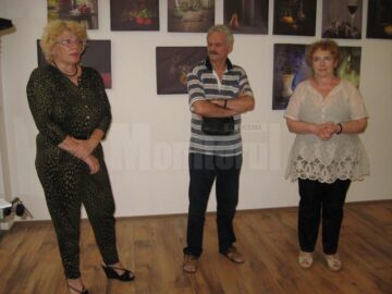 Expoziția de fotografie „Povești în clarobscur”