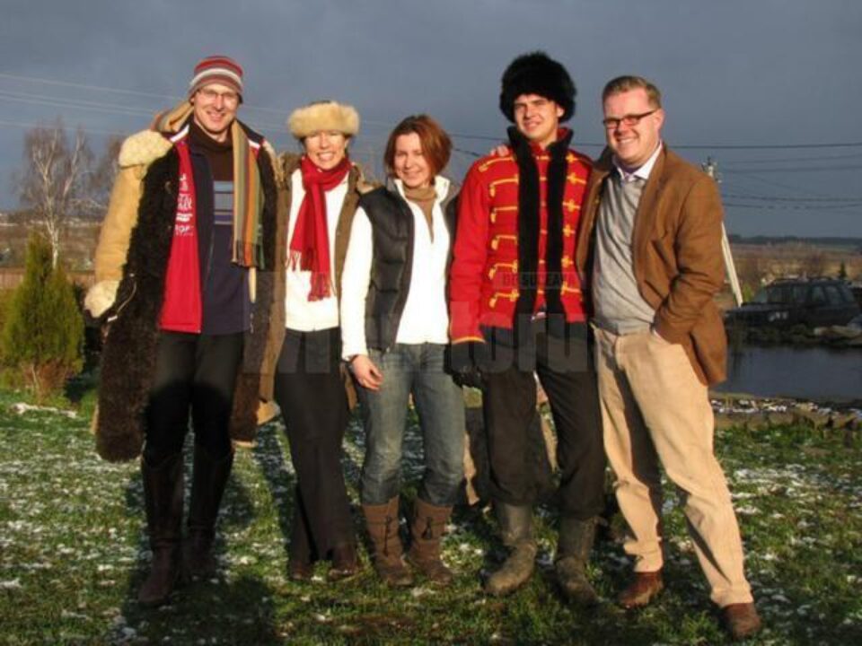 Echipa de aventurieri britanici porniți într-o călătorie ecvestră de 2200 de km