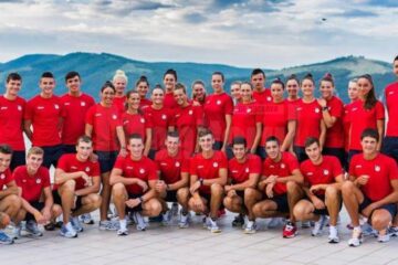 Din lotul României fac parte și mai mulți sportivi originari din județul Suceava