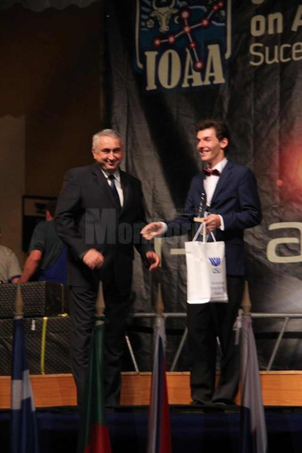 Tudor Crețu (Rădăuți) a primit premiul special de la rectorul USV, Valentin Popa